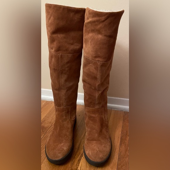 MICHAEL KORS brown tan suede sherpa lined boots 8 - Picture 1 of 13
